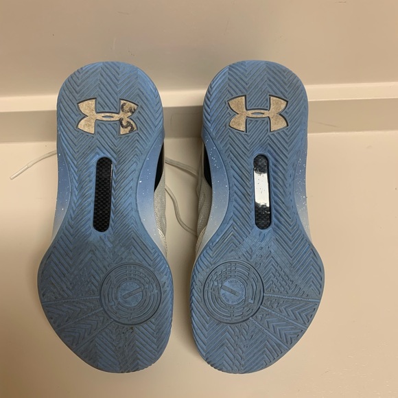 Steph Curry youth basketball shoes - Picture 4 of 5